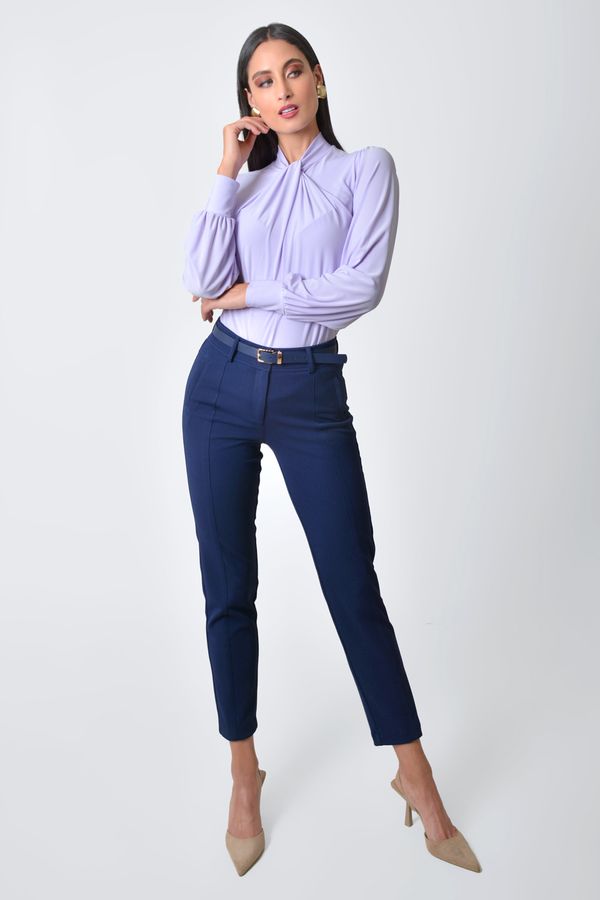 Pantalón Mujer Clásico En Crepe Con Cinturón En Tela - Xuss